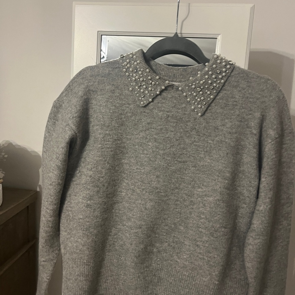 Primark Gray Sweater with Pearl Collar